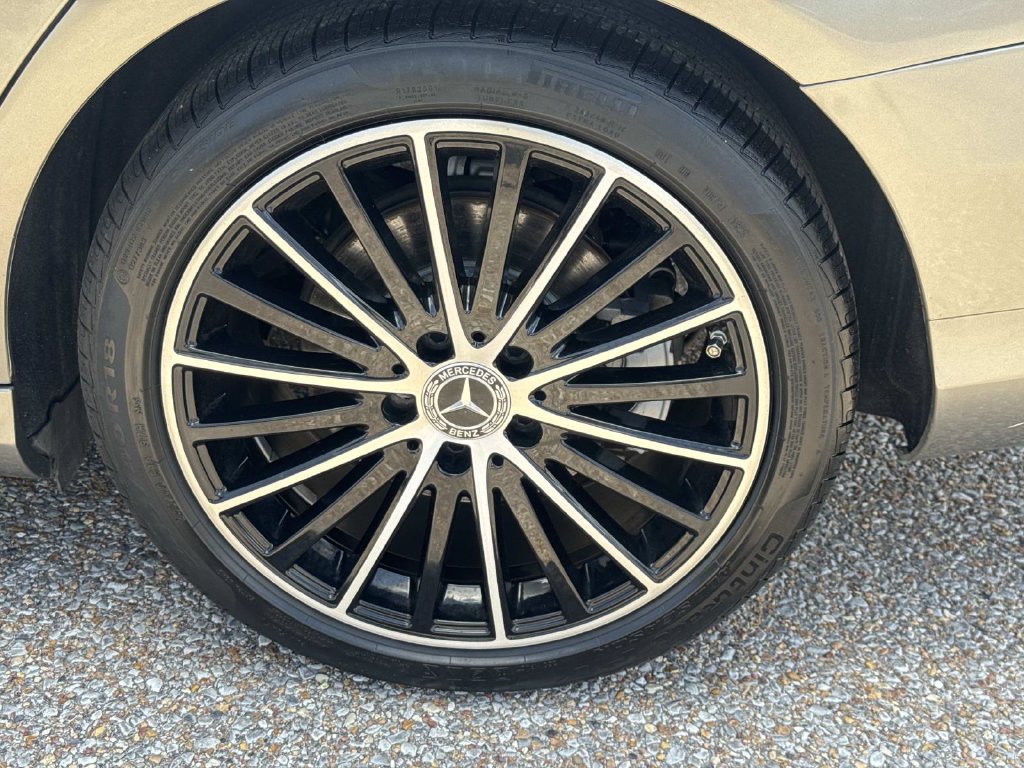 Used 2019 Mercedes-Benz C 300 Sedan image 5