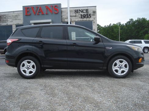 Used 2018 Ford Escape S FWD image 1