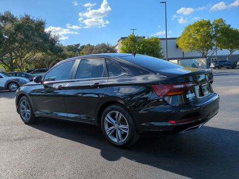 Used 2019 Volkswagen Jetta R-Line image 6