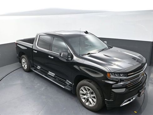 Used 2022 Chevrolet Silverado 1500 High Country w/ Technology Package image 19