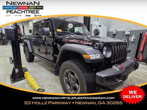 Used 2023 Jeep Gladiator Rubicon w/ Cold Weather Group AWD/4WD image 1