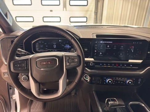Used 2023 GMC Sierra 1500 SLT w/ SLT Premium Plus Package AWD/4WD image 13