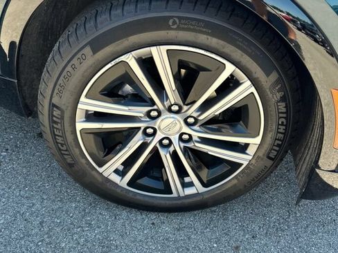 Used 2025 Cadillac Lyriq Luxury AWD/4WD image 12