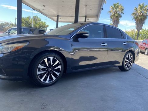 Used 2018 Nissan Altima 2.5 SL FWD image 11