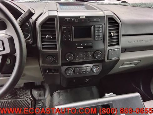 Used 2021 Ford F550 4x4 Regular Cab Super Duty image 12