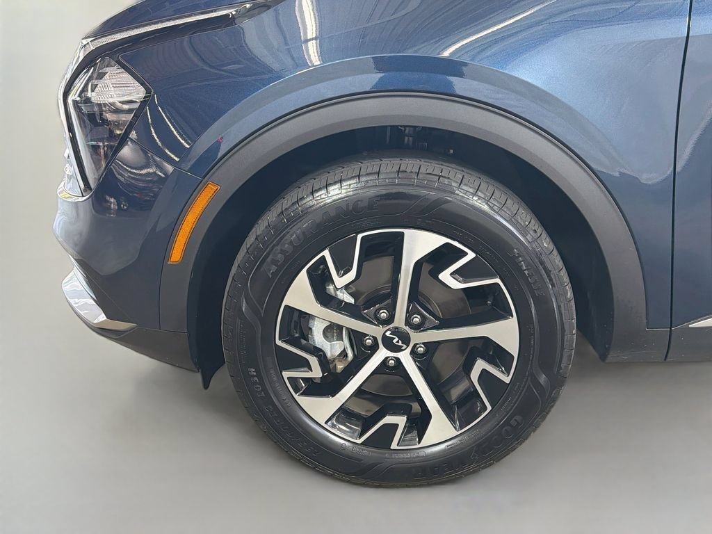 Used 2023 Kia Sportage EX AWD/4WD image 32
