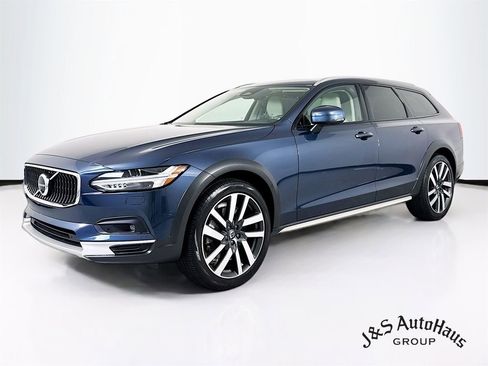 Used 2024 Volvo V90 B6 Cross Country Ultimate w/ Protection Package Premier AWD/4WD image 3