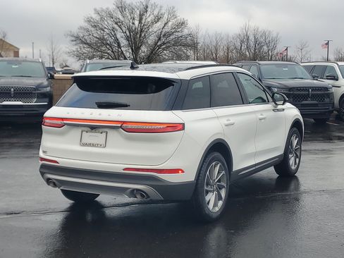 New 2026 Lincoln Corsair Premiere image 4