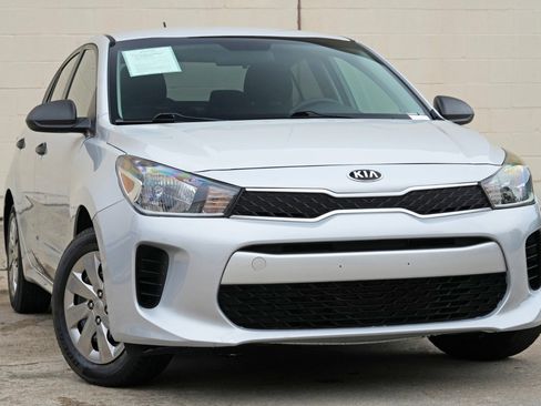 Used 2018 Kia Rio LX FWD image 2