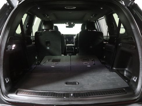 Used 2024 Jeep Grand Cherokee L Limited w/ Luxury Tech Group II image 9