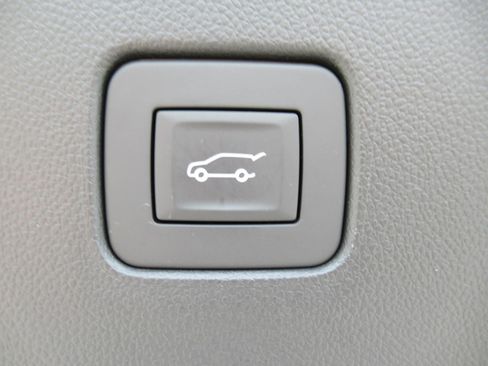 Used 2025 Buick Envista Avenir FWD image 35