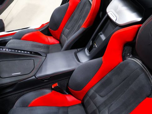 Used 2025 Chevrolet Corvette Z06 w/ Z07 Performance Package RWD image 44