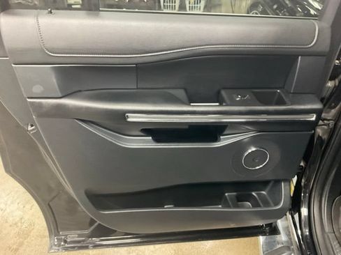 Used 2021 Ford Expedition Max XLT AWD/4WD image 12