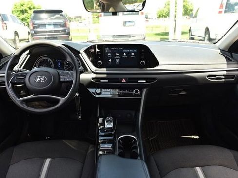 Used 2020 Hyundai Sonata SE w/ Cargo Package FWD image 7
