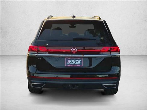 Used 2024 Volkswagen Atlas SE FWD image 7
