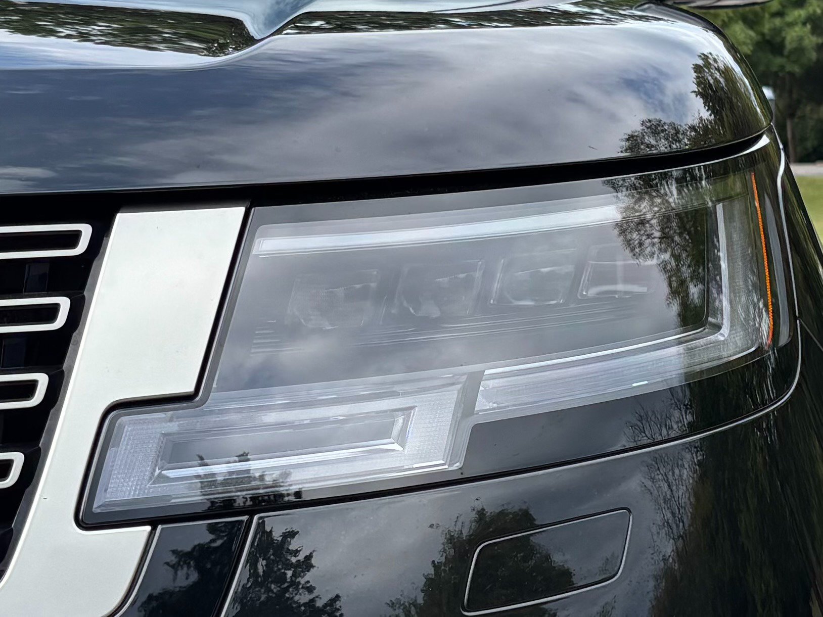 Used 2025 Land Rover Range Rover SE AWD/4WD image 52