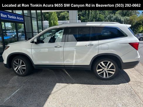 Used 2018 Honda Pilot Touring image 7