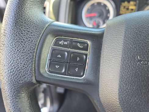 Used 2017 RAM 1500 Express RWD image 18