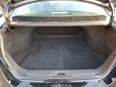 Certified 2023 Nissan Sentra S image 28