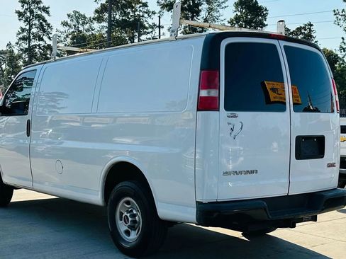 Used 2017 GMC Savana 2500 image 6
