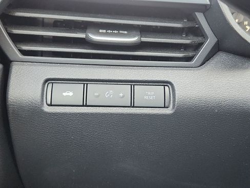 Used 2025 Nissan Altima 2.5 SV FWD image 23