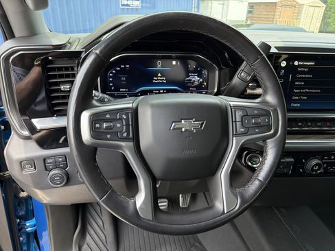 Used 2022 Chevrolet Silverado 1500 LT Trail Boss w/ Protection Package AWD/4WD image 23