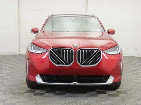 Used 2025 BMW X3 xDrive30i w/ Premium Package image 3