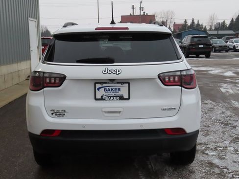 Used 2022 Jeep Compass Latitude w/ Convenience Group image 9