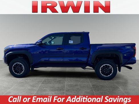 New 2025 Toyota Tacoma TRD Off-Road image 2