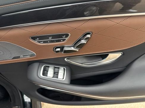 Used 2019 Mercedes-Benz S 560 4MATIC Sedan image 17