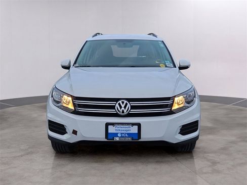 Used 2017 Volkswagen Tiguan Limited w/ Premium Package image 2