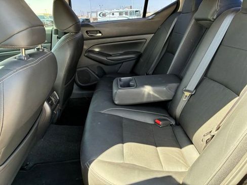 Certified 2019 Nissan Altima 2.5 Platinum image 17