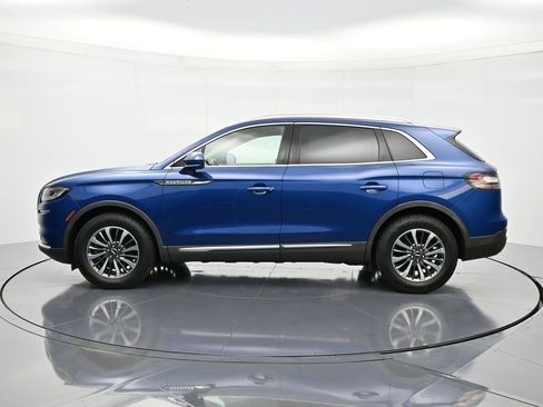 Used 2021 Lincoln Nautilus Standard w/ Equipment Group 101A image 8