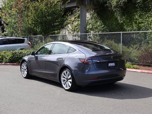 Used 2018 Tesla Model 3 Long Range RWD image 10