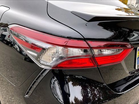 Certified 2022 Toyota Camry SE image 28