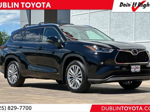 Used 2026 Toyota Highlander Platinum AWD/4WD image 1