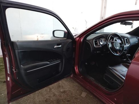Used 2019 Dodge Charger SXT w/ Leather Interior Group RWD image 18
