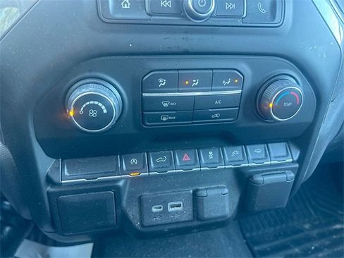 Used 2021 Chevrolet Silverado 1500 Custom w/ Safety Confidence Package image 22