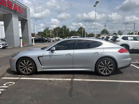 Used 2015 Porsche Panamera w/ Premium Package Plus RWD image 3