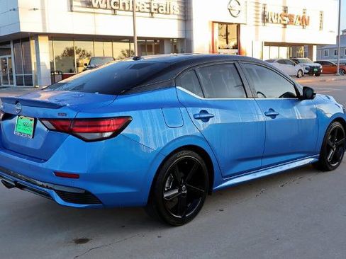 Certified 2024 Nissan Sentra SR w/ SR Premium Package image 6