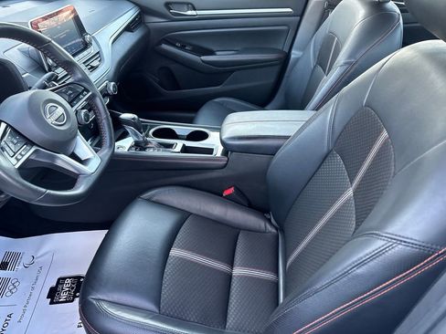 Used 2024 Nissan Altima 2.5 SR image 10