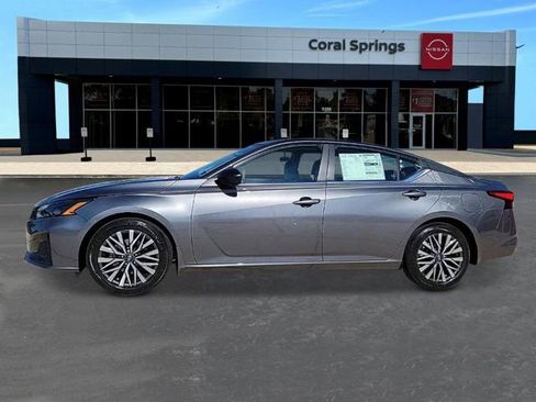 New 2026 Nissan Altima 2.5 SV image 2