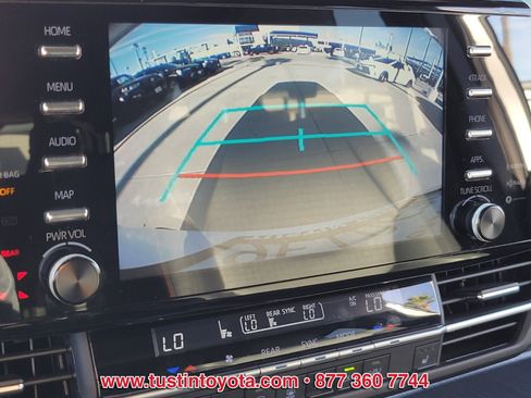 Certified 2023 Toyota Sienna XSE image 24