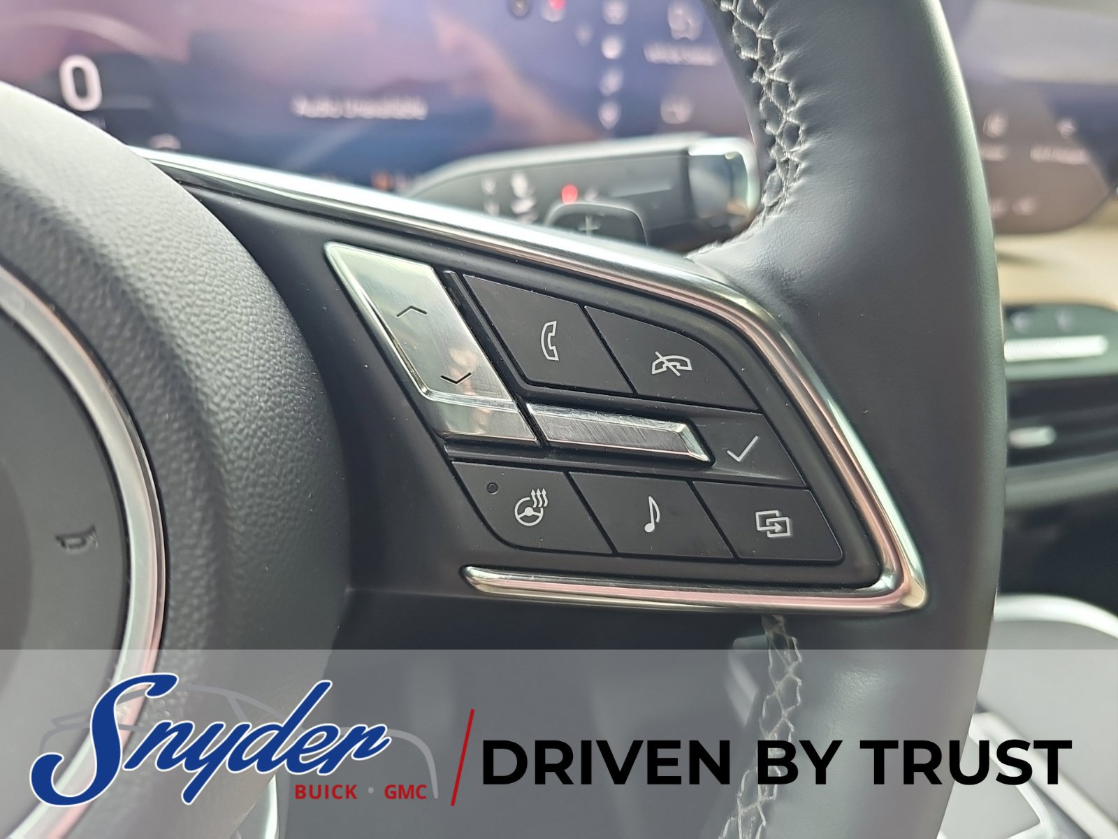 Used 2025 Buick Enclave Preferred w/ Super Cruise Package FWD image 20