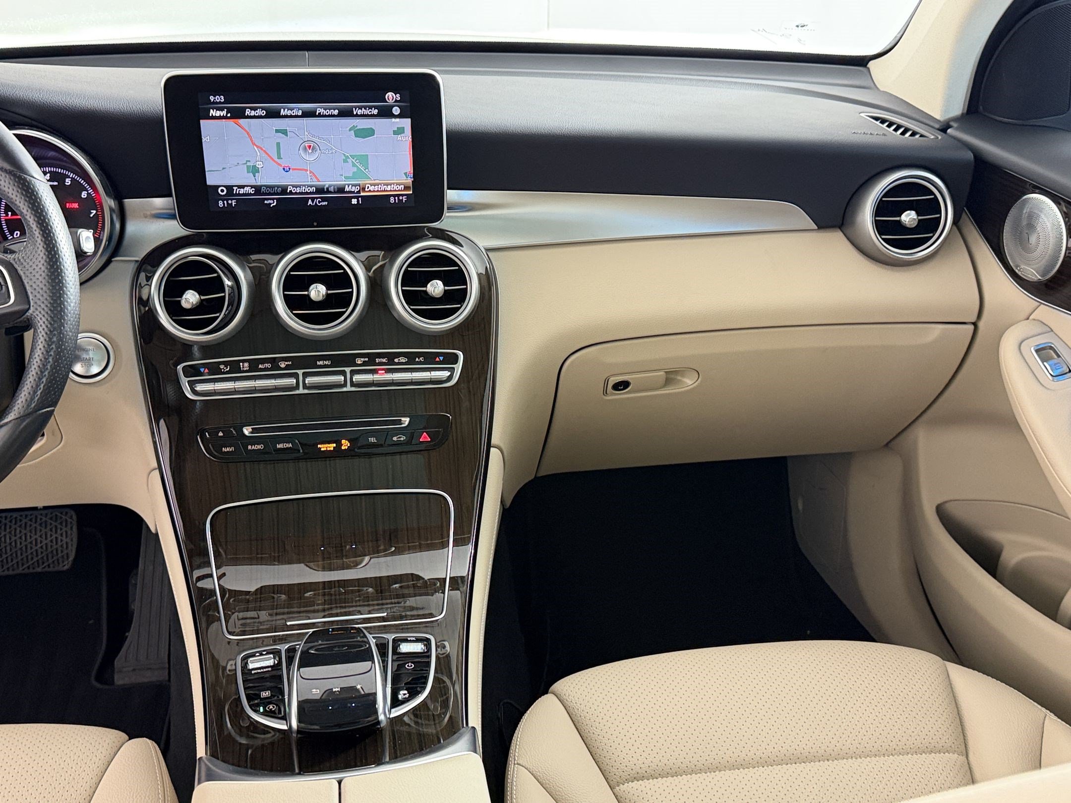 Used 2017 Mercedes-Benz GLC 300 4MATIC image 30
