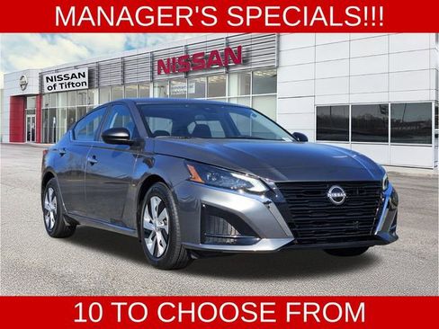 Certified 2025 Nissan Altima 2.5 S image 1