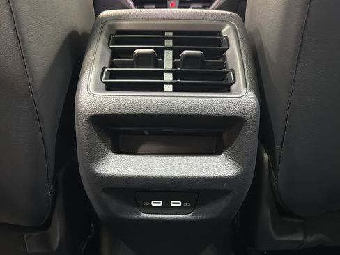 New 2026 Volkswagen Tiguan SE AWD/4WD image 30