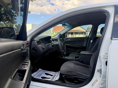 Used 2008 Chevrolet Impala LT FWD image 12