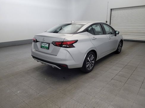 Used 2020 Nissan Versa SV image 9