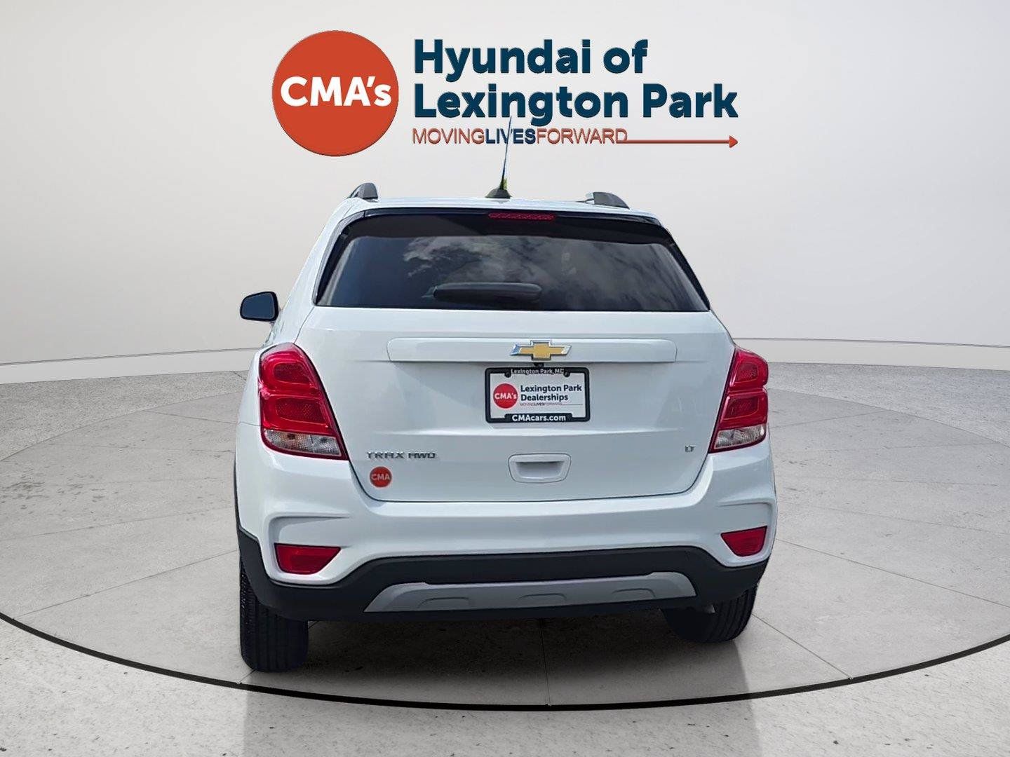 Used 2019 Chevrolet Trax LT w/ LT Convenience Package AWD/4WD image 4